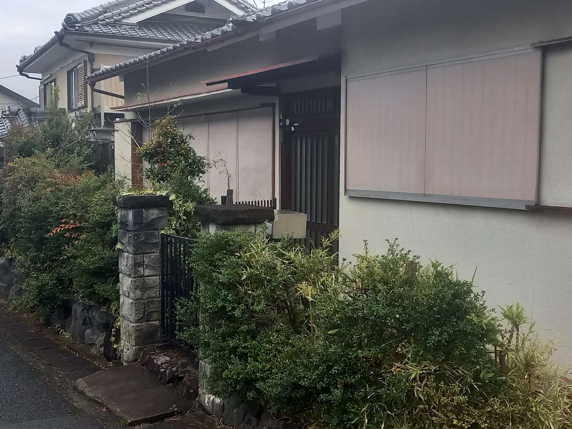 京都市伏見区Y様邸宅の庭木の伐採をしました！植木屋京都みなみ園